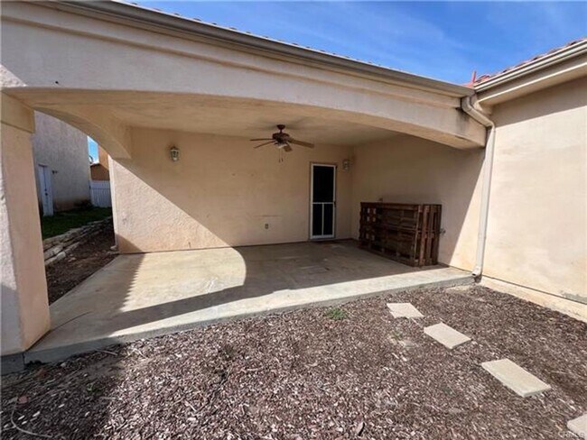 Building Photo - Charming Canyon Lake Home