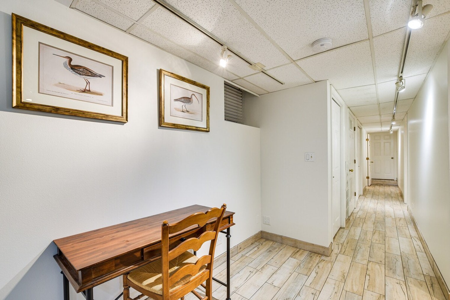 Building Photo - 2238 N Geneva Terrace