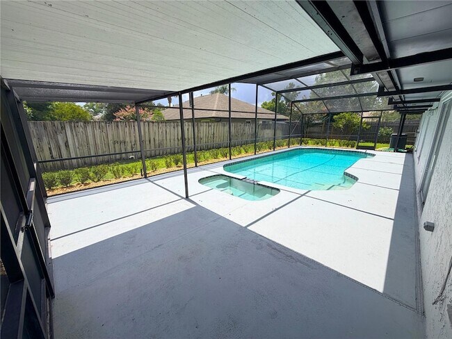 Building Photo - 309 Buttonwood Dr