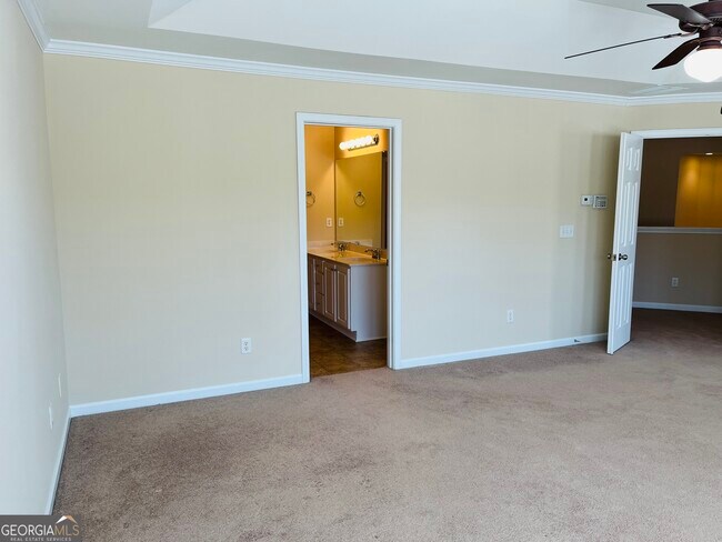 Building Photo - 39 Tahoe Dr