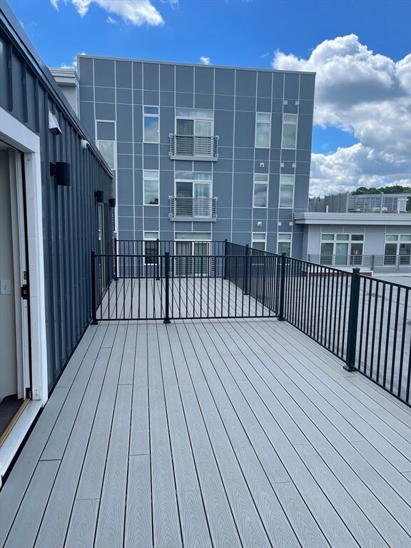 Building Photo - 111 Tremont St