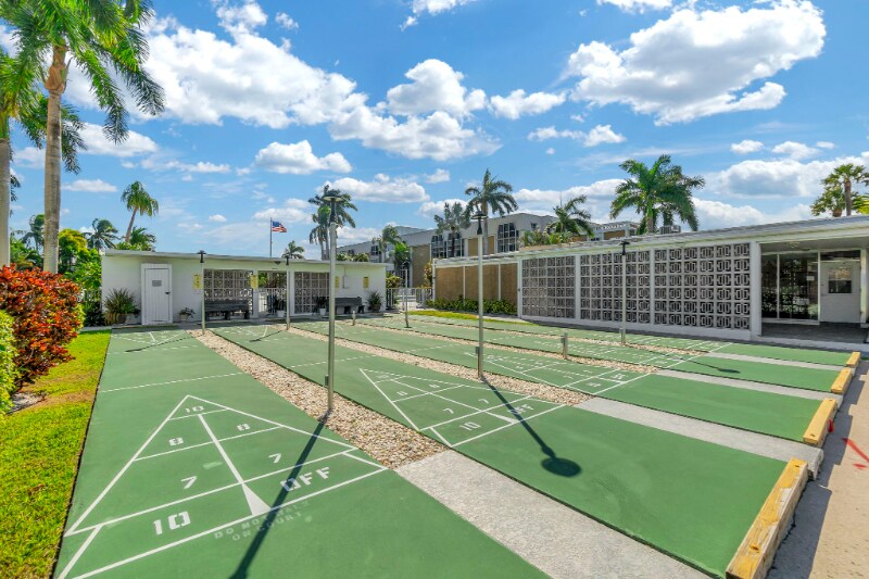 Building Photo - 2970 NE 16th Ave