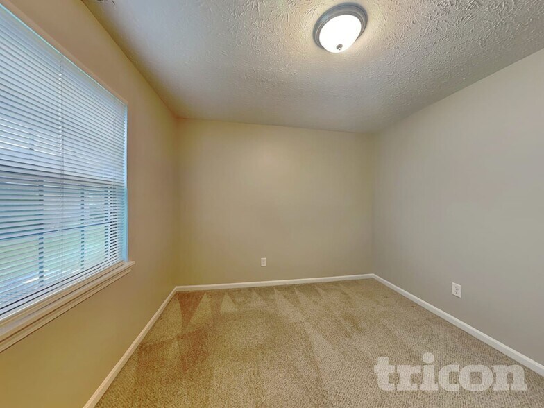 Building Photo - 11905 Breta Ct