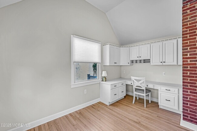 Building Photo - 409 Trenton Blvd