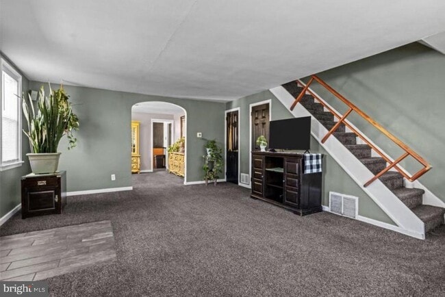 Building Photo - 809 Millwood Rd