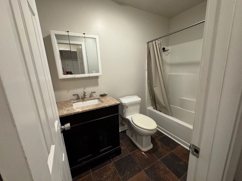 Building Photo - 377 National Ave