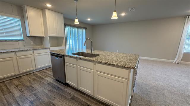 Building Photo - 621 Quail Mdws Dr