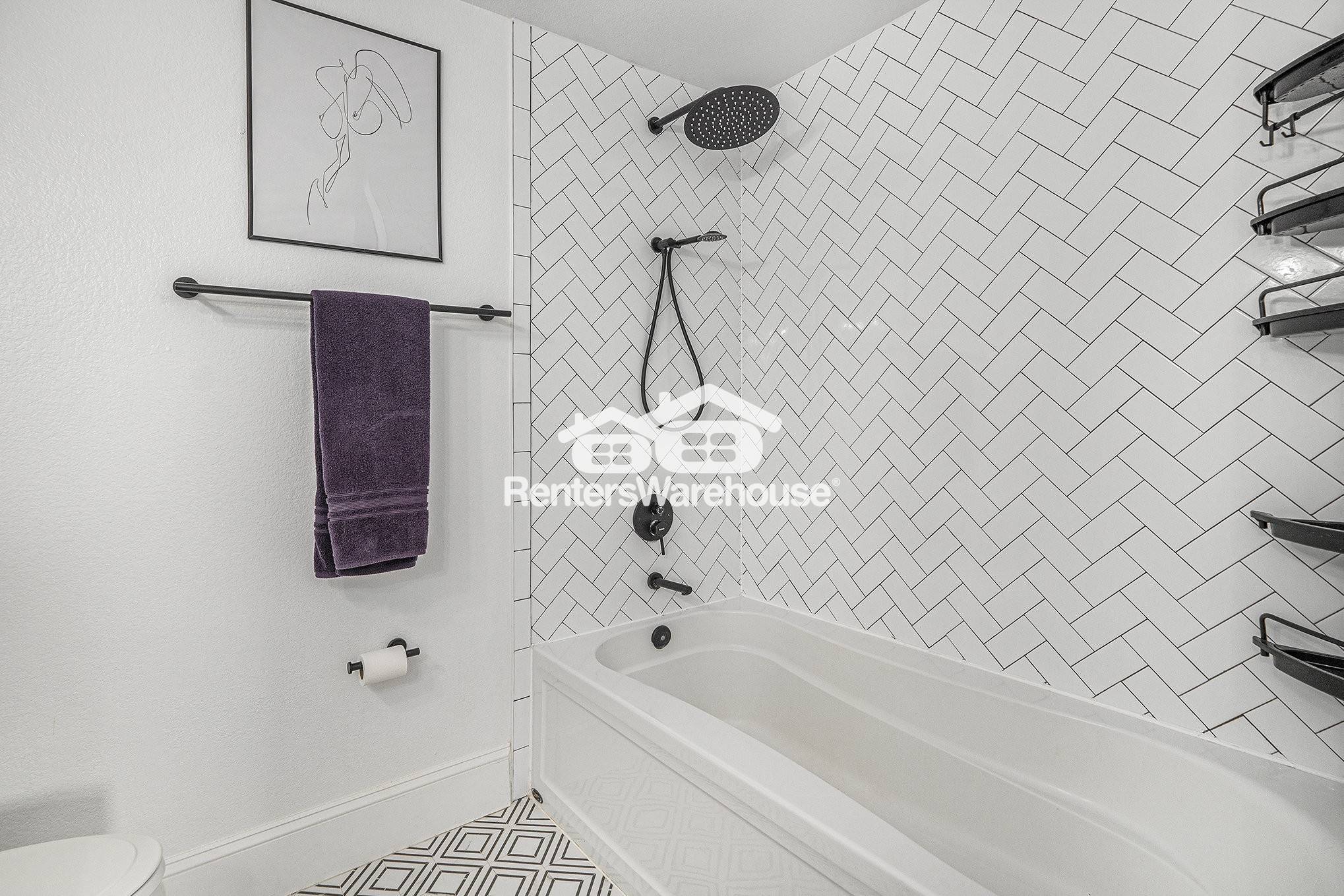 Building Photo - 5677 S Park Pl