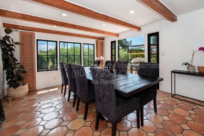 Building Photo - 857 Cheltenham Rd