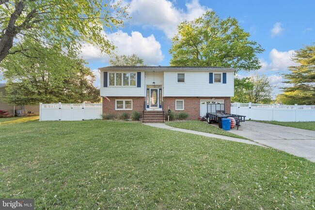 Building Photo - 91 2nd St