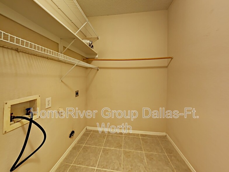 Building Photo - 10613 Gleneagles Ln