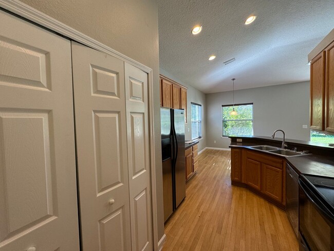 Building Photo - Beautiful 3 bedroom home in Port Orange