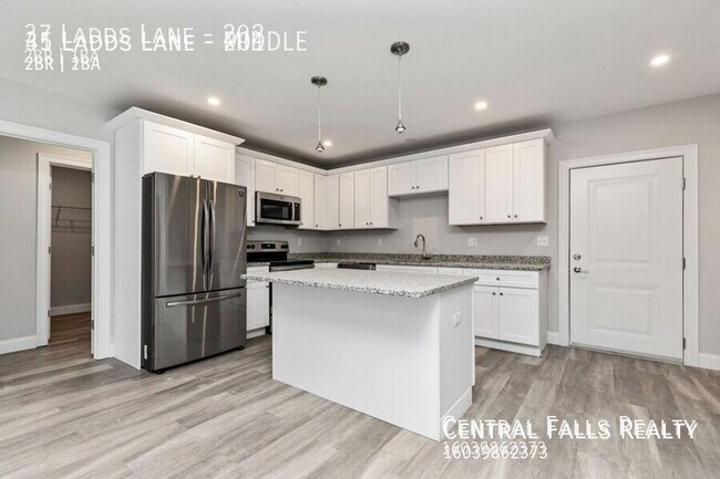 Building Photo - 37 Ladds Ln