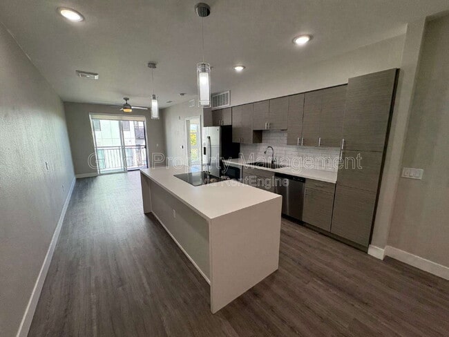 Building Photo - 3500 S Corona St