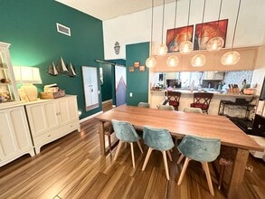 Building Photo - Beautiful Condo Located in Desirable Anaheim Community!