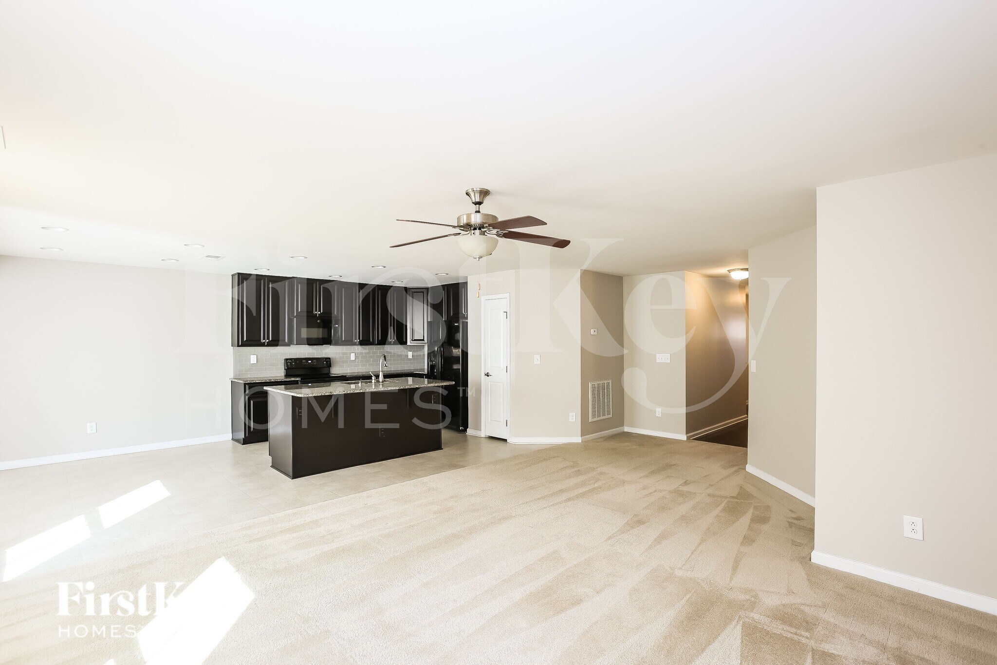 Building Photo - 1512 Scarbrough Cir SW