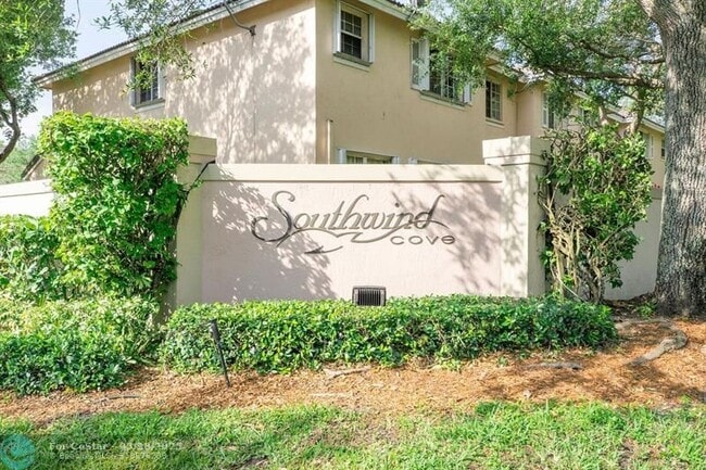 Building Photo - 9090 NW 40th Pl