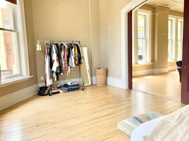 Building Photo - 1001 North Dr. Martin Luther King Jr. Drive