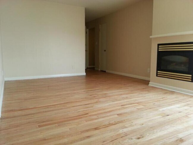 Building Photo - 1 bedroom in Seattle WA 98144