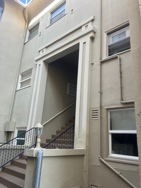 Building Photo - 437 Euclid Ave