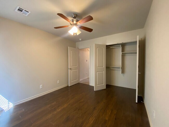 Building Photo - 3 bedroom, 2 bath in Coweta Schools!