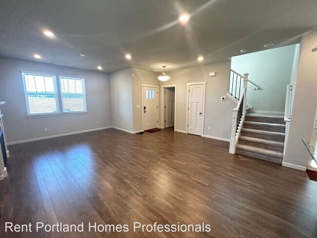 Building Photo - 4 br, 2.5 bath House - 31482 NW Turel Drive