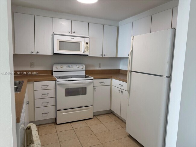 Building Photo - 1250 S Miami Ave