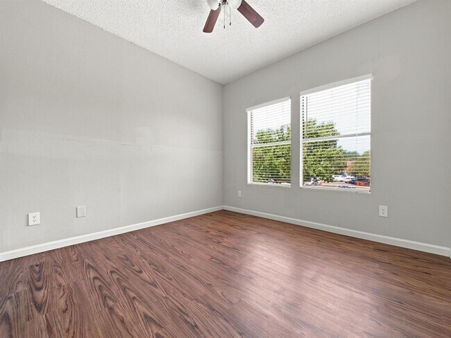 Building Photo - 9507 Kempler Dr