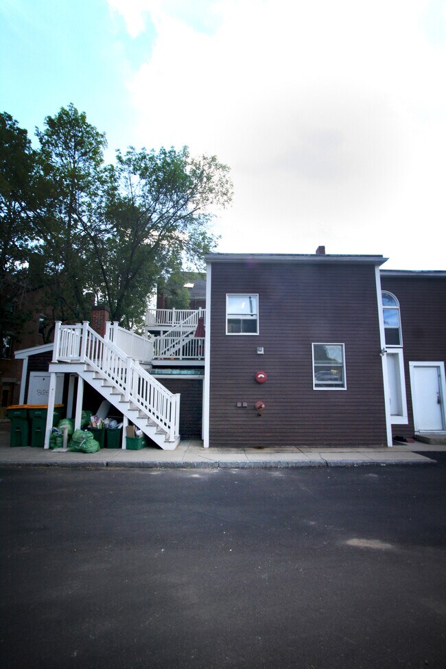 Building Photo - 386 Central Ave