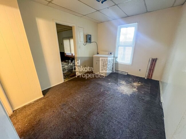 Building Photo - 408 S Duff St