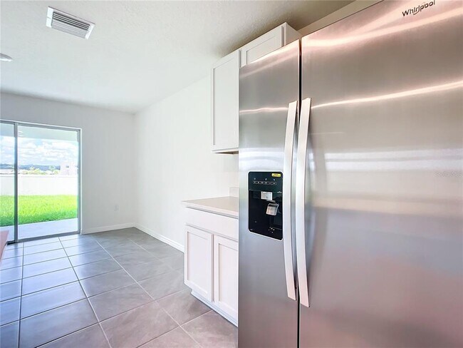 Building Photo - 8561 SW 46th Ave