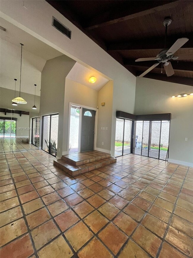 Building Photo - 7512 SW 95th Pl