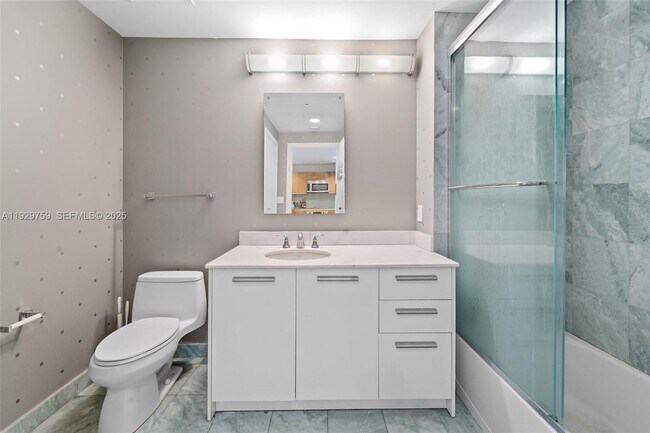 Building Photo - 1050 Brickell Ave