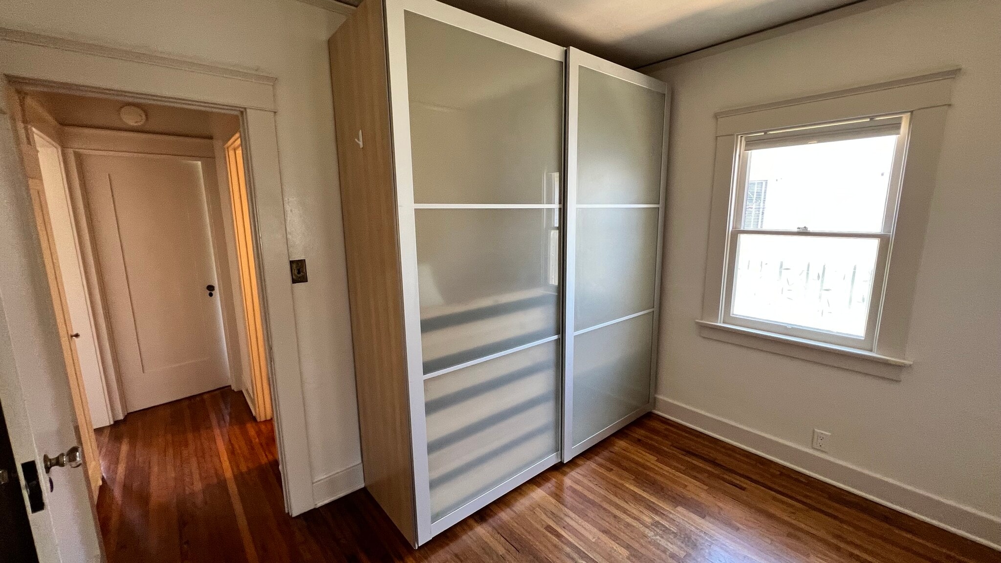 Closet/Office - 3639 Wilson Ave
