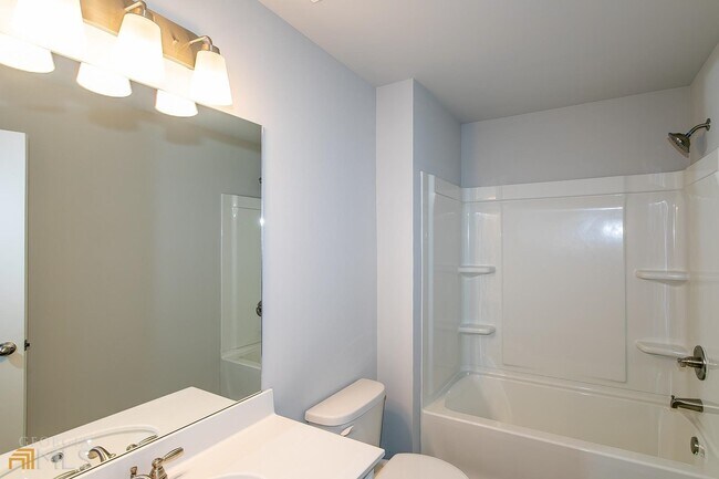 Building Photo - 5231 Pinnacle Walk Dr