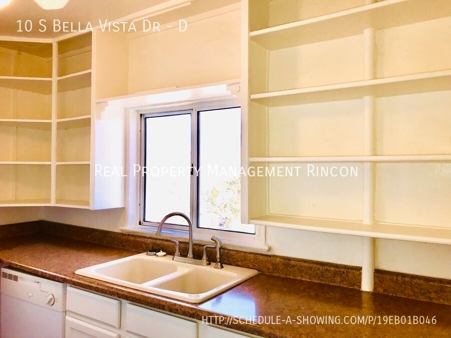 Building Photo - 10 S Bella Vista Dr