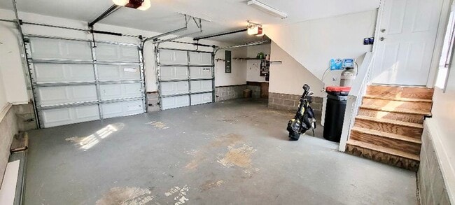 Building Photo - 120 Soundside Estates Dr