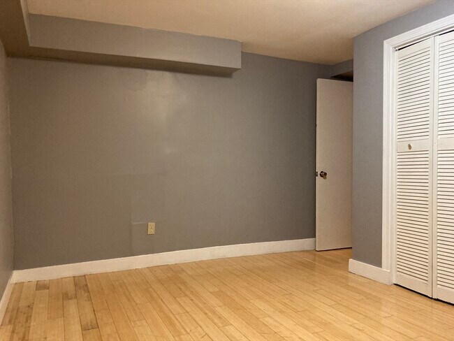 Building Photo - 324 Granite St
