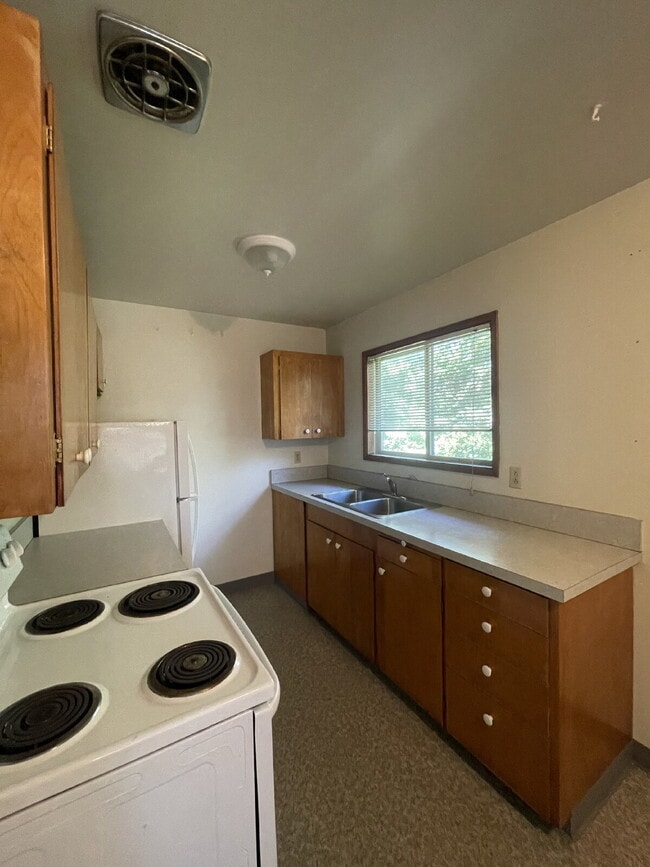 Building Photo - Charming 1-Bedroom Apartment with a Comfortable Layout