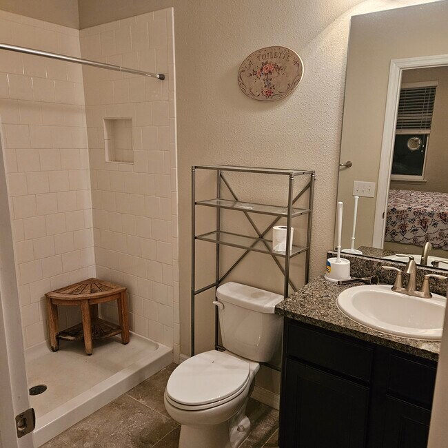 Building Photo - 15531 Trinity Fall Way