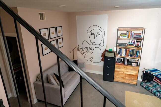 Building Photo - 1037 Bonner St