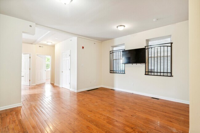 Building Photo - 1519 N 16th St