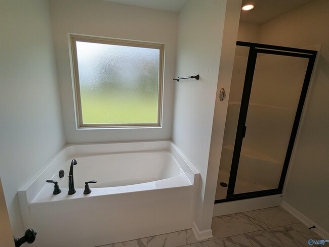 Building Photo - 124 Varina Dr