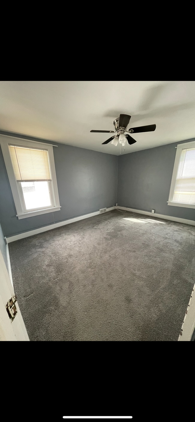 Building Photo - 295 Hartwell Rd