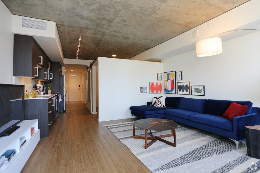 Interior Photo - The Danforth
