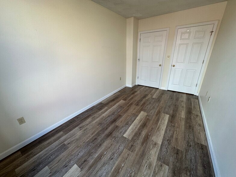 Building Photo - 79 Essex St