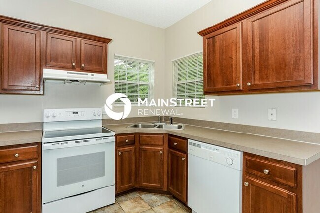 Building Photo - 4 Bedroom Pet-Friendly Home in Newnan, GA ...