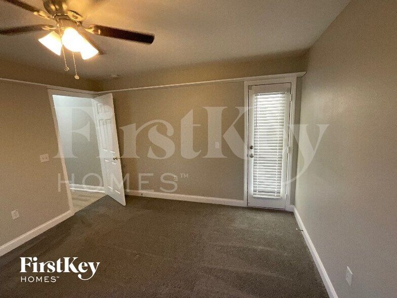 Building Photo - 26 The Village Blvd