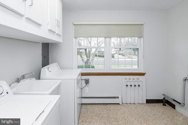 Building Photo - 901 Pennsylvania Ave