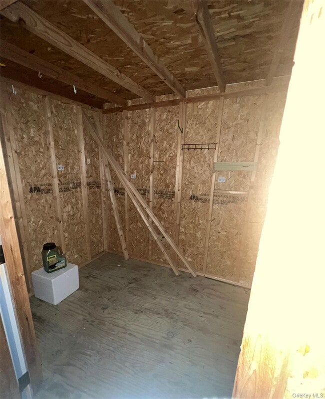 Building Photo - 69 S Bay Ave